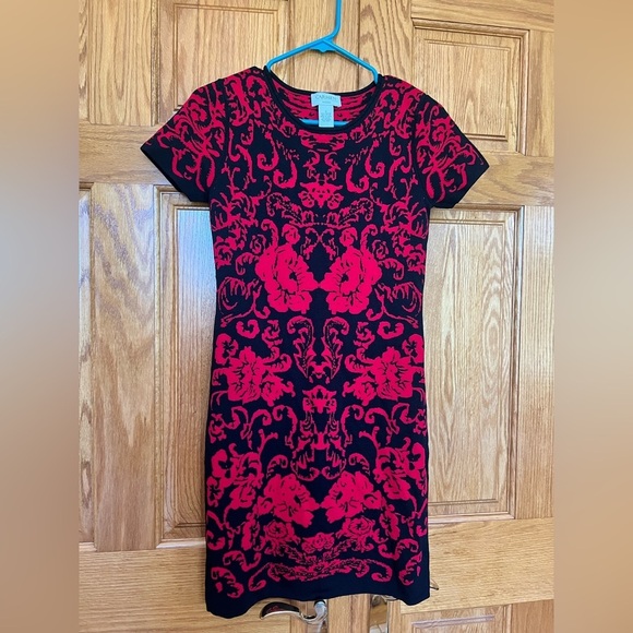 Carmen Marc Valvo - Red & Black Floral Patterned Short Sleeve Knit Sweater Dress - Picture 1 of 4